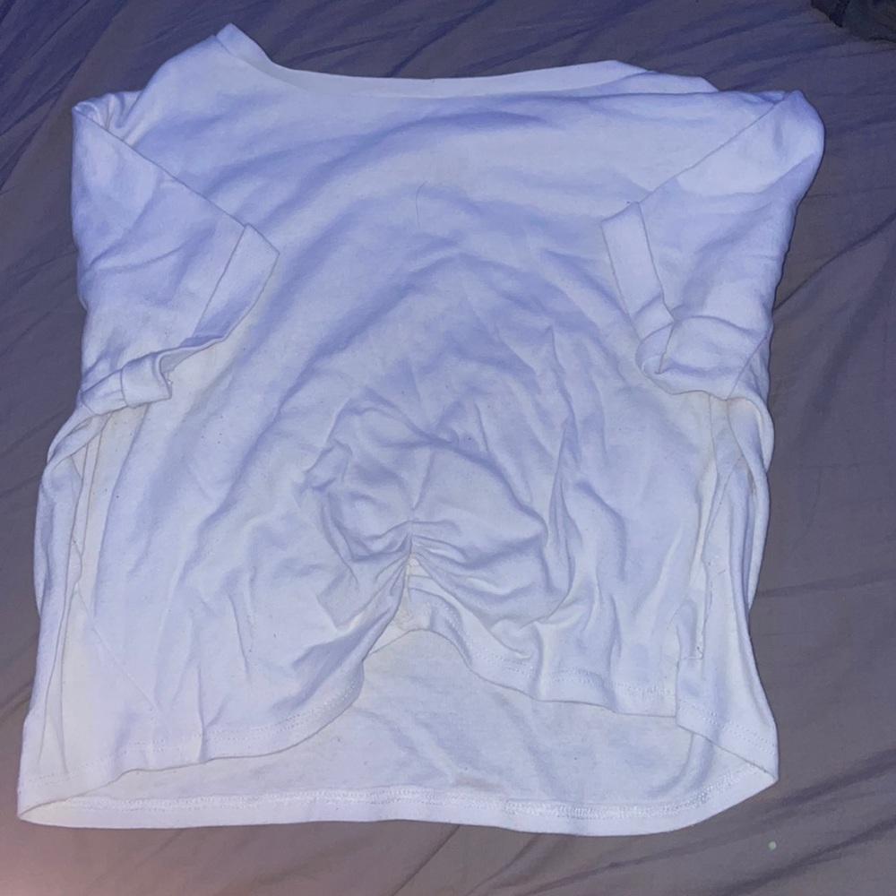 Regular white shirt